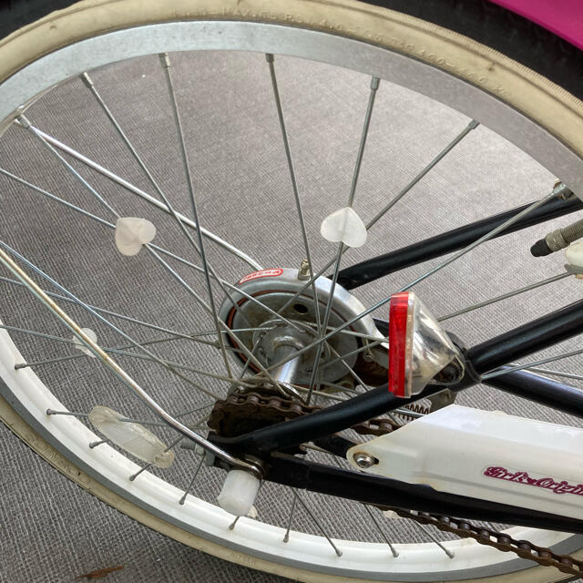 自転車20インチ　女の子　 キッズ/ベビー/マタニティの外出/移動用品(自転車)の商品写真