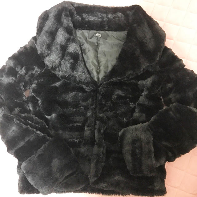 salire(サリア)のサリア ファーコート レディースのジャケット/アウター(毛皮/ファーコート)の商品写真