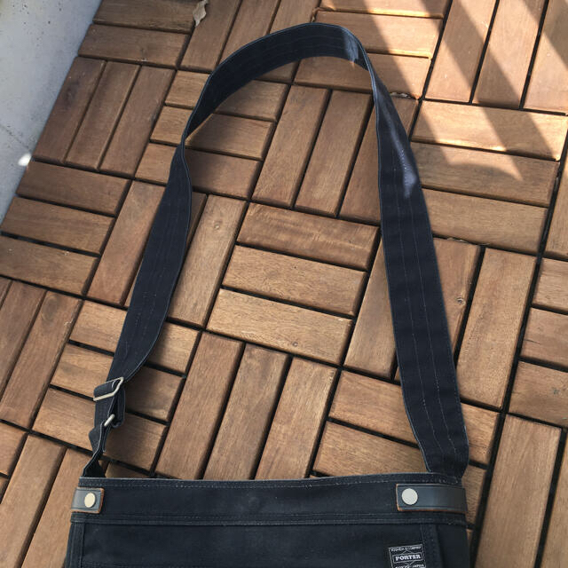 PORTER(ポーター)のPORTER GIRL NAKED BOOK BAG Lサイズショルダーバッグ レディースのバッグ(ショルダーバッグ)の商品写真