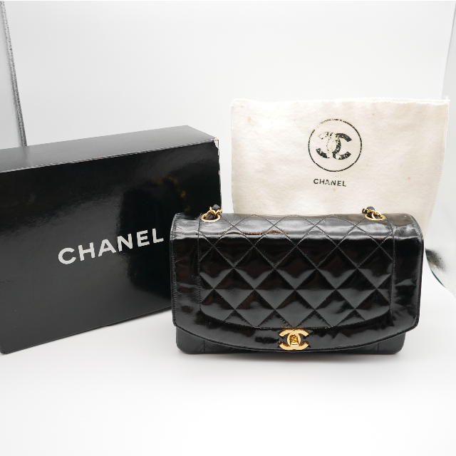 CHANEL - 22万→18万★CHANEL★シャネル マトラッセ ダイアナ エナメルショルダー