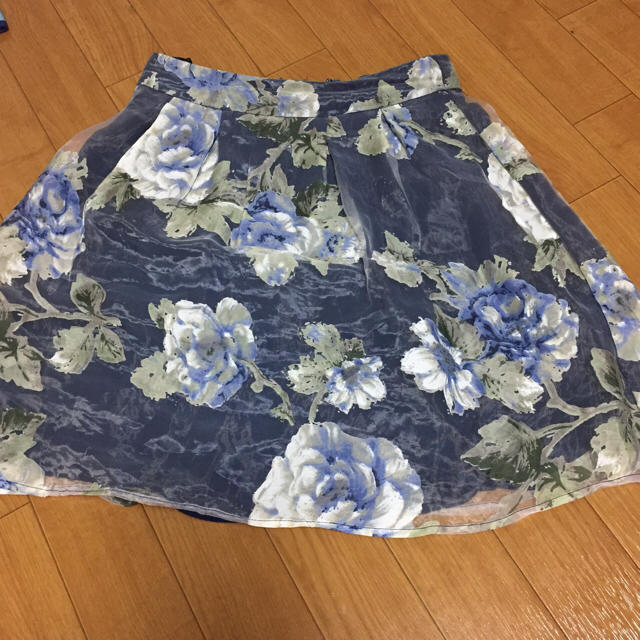 SNIDEL(スナイデル)の花柄スカート 処分最終値下げ中 削除予定 レディースのスカート(ひざ丈スカート)の商品写真