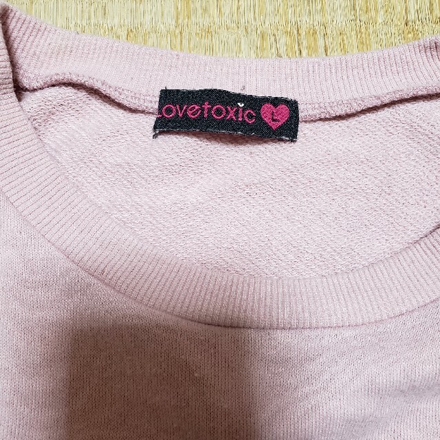 lovetoxic(ラブトキシック)のlovetoxic トレーナー キッズ/ベビー/マタニティのキッズ服女の子用(90cm~)(Tシャツ/カットソー)の商品写真