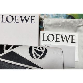 ロエベ(LOEWE)のロエベ　長財布(財布)