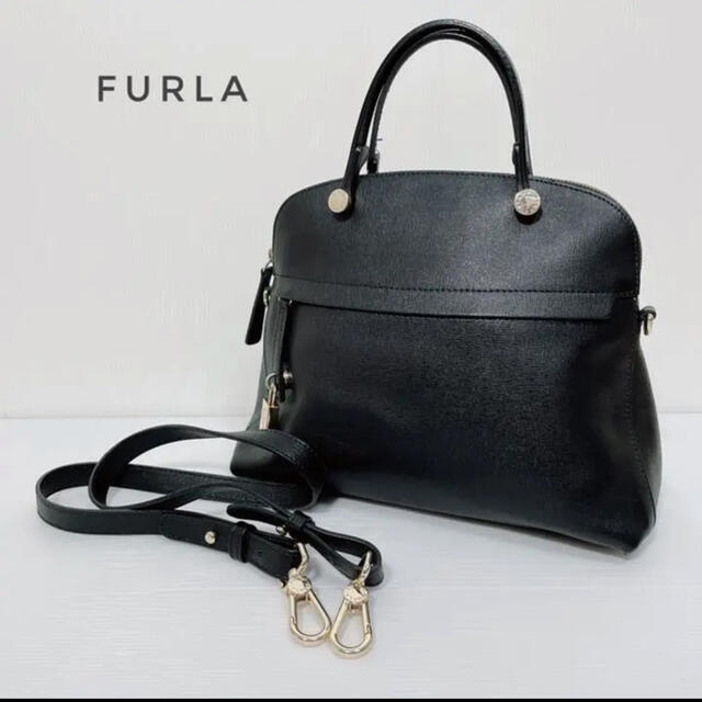 【FURLA 】フルラ パイパー　ショルダー　ハンドバッグ　ブラック　2way30cm奥行