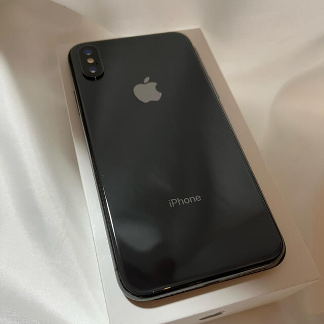 iPhone(アイフォーン)の【超美品】iPhone X Space Gray 256 GB SIMフリー スマホ/家電/カメラのスマートフォン/携帯電話(スマートフォン本体)の商品写真