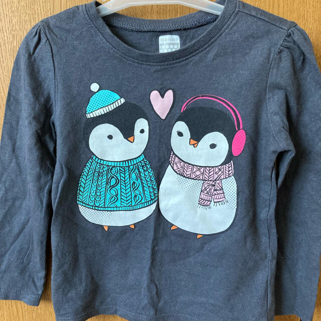 Old Navy(オールドネイビー)のキッズ　カットソー　90 キッズ/ベビー/マタニティのキッズ服女の子用(90cm~)(Tシャツ/カットソー)の商品写真