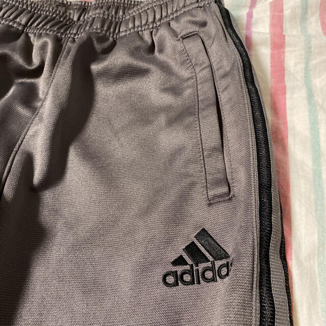 adidas(アディダス)のadidas ジャージパンツ  キッズ/ベビー/マタニティのキッズ服男の子用(90cm~)(パンツ/スパッツ)の商品写真