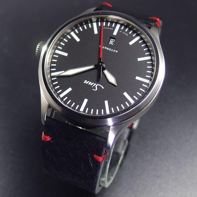 SINN(シン)の定価33万円 超美品 SINN 836 自動巻き 43㎜ 100ｍ防水 ジン 箱 メンズの時計(腕時計(アナログ))の商品写真