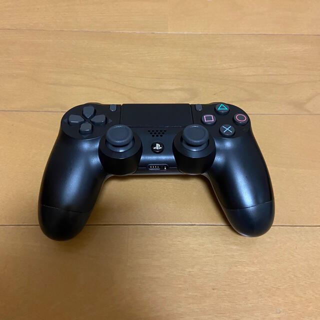 CUHJ-10022 PS4 500GB モンスターハンター：ワールド同梱版