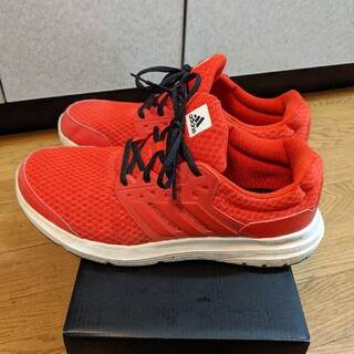 アディダス(adidas)のランニングシューズ　アディダス(スニーカー)