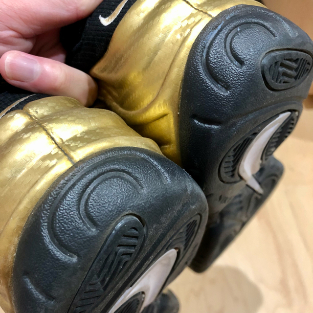 NIKE(ナイキ)の【NIKE】 AIR FOAMPOSITE ONE "GOLD" メンズの靴/シューズ(スニーカー)の商品写真