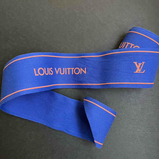 LOUIS VUITTON(ルイヴィトン)の【匿名配送】Louis Vuitton リボン 5㎝幅×1本 インテリア/住まい/日用品のオフィス用品(ラッピング/包装)の商品写真