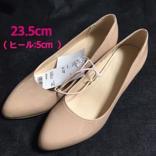 ユニクロ(UNIQLO)の【新品・未使用】ユニクロ パンプス ヒール 5cm ベージュ(ハイヒール/パンプス)