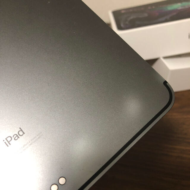 タブレットiPad Pro 11インチ　64GB セルラー　訳あり急速充電不可