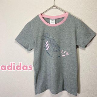 アディダス(adidas)のadidas コットン Tシャツ Mサイズ グレー × ピンク スニーカー柄(Tシャツ(半袖/袖なし))