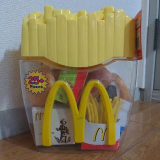 トイザラス(トイザらス)の【トイザらス】マクドナルドおままごとセット　新品未使用タグ付き（訳あり）(キャラクターグッズ)