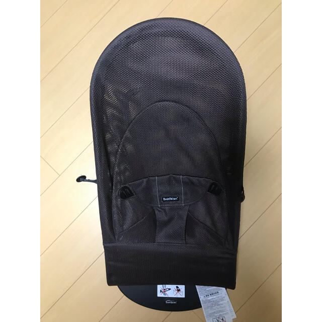 BABYBJORN(ベビービョルン)のベビービョルン　バウンサー　メッシュ　ブラウン キッズ/ベビー/マタニティのキッズ/ベビー/マタニティ その他(その他)の商品写真