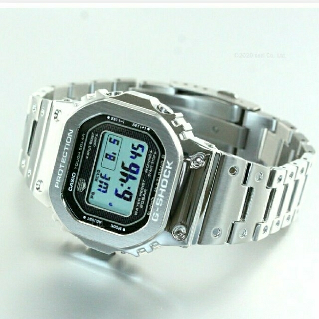 G-SHOCK(ジーショック)のG-SHOCK フルメタル シルバー　木村拓哉　GMW-B5000D-1JF メンズの時計(腕時計(デジタル))の商品写真