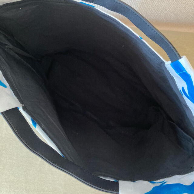 mina perhonen(ミナペルホネン)のミナペルホネン　ハンドメイド　シャーリングバッグ レディースのバッグ(トートバッグ)の商品写真