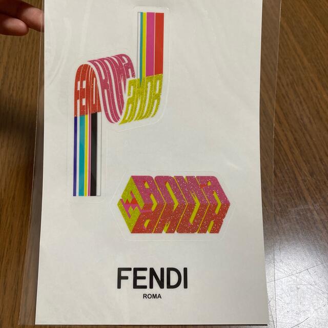 FENDI(フェンディ)のFENDI ステッカー レディースのファッション小物(その他)の商品写真