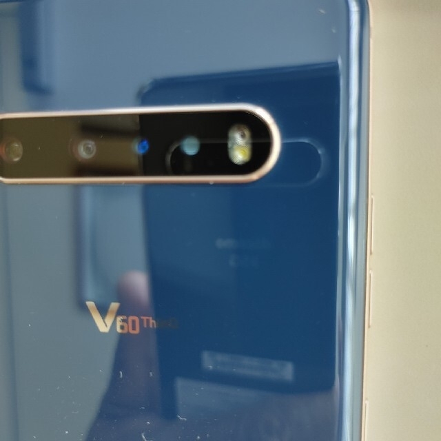 LG V60ThinQ 5G クラッシーブルー本体のみジャンク スマホ/家電/カメラのスマートフォン/携帯電話(スマートフォン本体)の商品写真