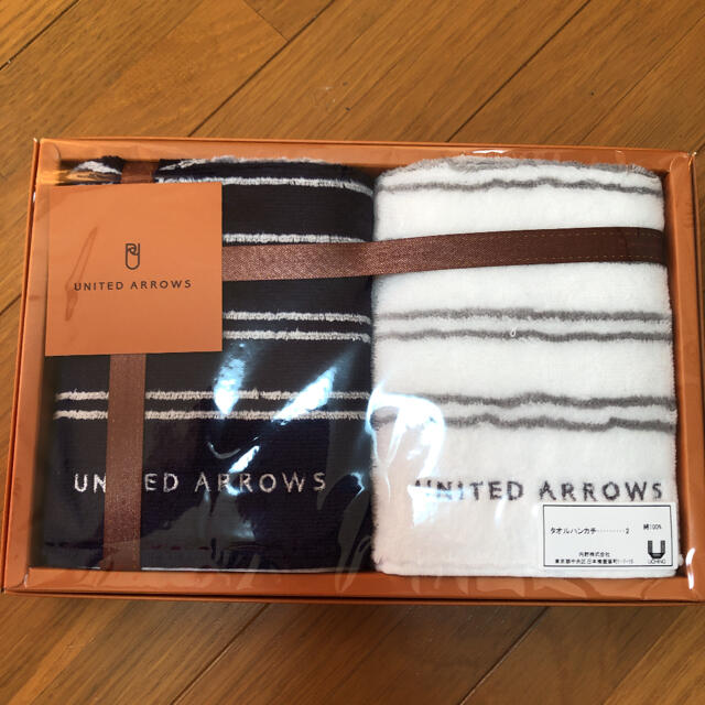 UNITED ARROWS(ユナイテッドアローズ)のらくやま様専用　タオルハンカチ　ユナイテッドアロー インテリア/住まい/日用品の日用品/生活雑貨/旅行(タオル/バス用品)の商品写真