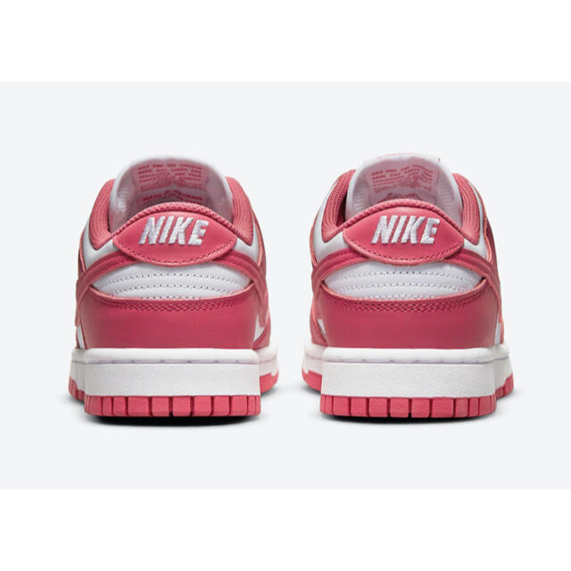 NIKE(ナイキ)のWMNS DUNK LOW White / Archeo Pink 23cm レディースの靴/シューズ(スニーカー)の商品写真