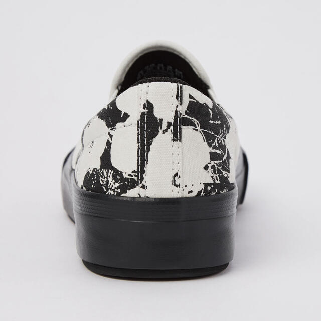 UNIQLO(ユニクロ)の＊ユニクロ アンディウォーホル スリッポン 靴 23cm レディースの靴/シューズ(スリッポン/モカシン)の商品写真