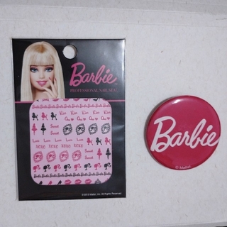 バービー(Barbie)の【セール】Barbie☆ネイルシール&缶バッジ☆Barbie☆美品(ネイル用品)