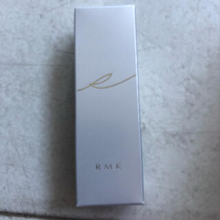 アールエムケー(RMK)のRMK カラーファンデーション 01 ホワイト　新品め(ファンデーション)