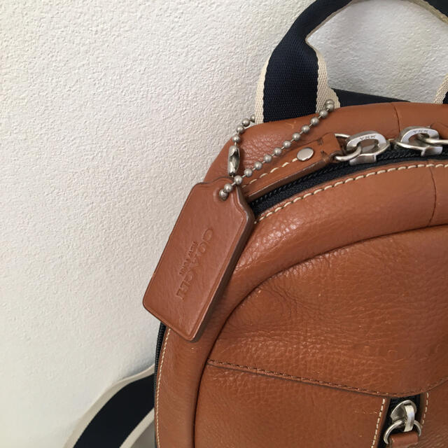 COACH(コーチ)のCOACH ボディバッグ、肩掛けタイプです。 メンズのバッグ(ショルダーバッグ)の商品写真