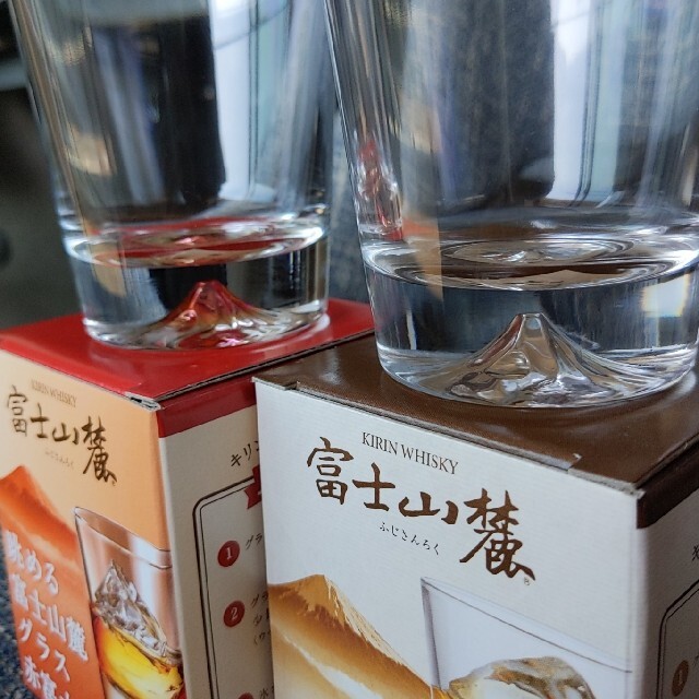 【送料無料✨】ウイスキーグラス🥃　眺める富士山麓グラス インテリア/住まい/日用品のキッチン/食器(食器)の商品写真