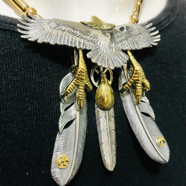 silver925 頭金イーグル 金爪フェザー ネックレス : ゴローズ 好きに silver925 頭金イーグル 金爪フェザー ネックレス : ゴローズ 好きに