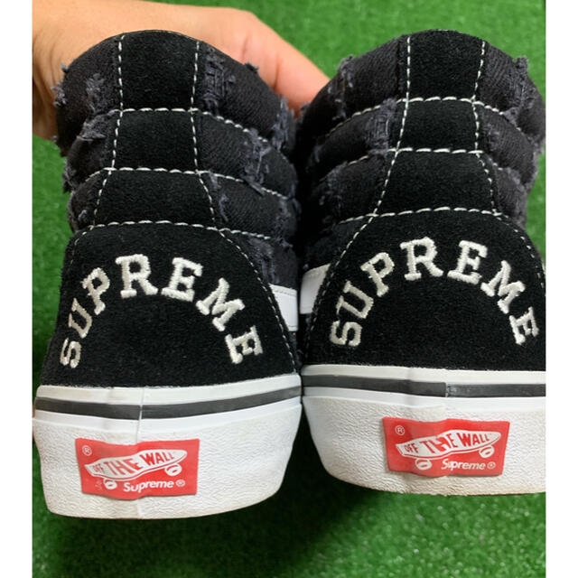 SUPREME × VANS HOLE PUNCH DENIM SLIP-ON