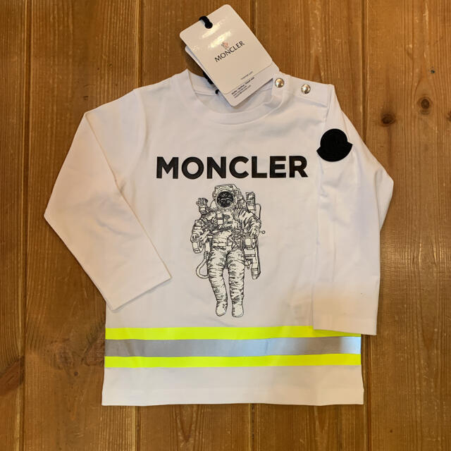人気ブランドの ロンT  新品未使用　モンクレール - MONCLER グッチ　バーバリー Moncler  Ｔシャツ