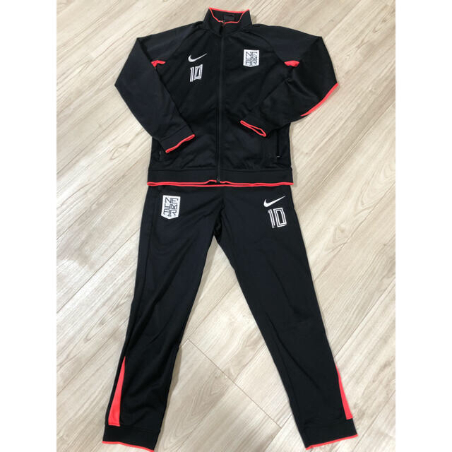 Nike Nike ナイキ ネイマール ジャージ上下セット ジュニアlの通販 By ゆうは S Shop ナイキならラクマ Nike Nike ナイキ ネイマール ジャージ上下セット ジュニアlの通販 By ゆうは S Shop ナイキならラクマ