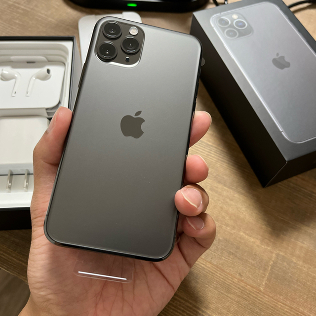 【新品】iPhone 11 pro 本体 256GB SIMフリースマートフォン/携帯電話