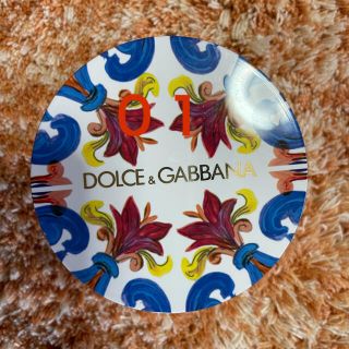 ドルチェアンドガッバーナ(DOLCE&GABBANA)のソーラーグロウ　トランスルーセンティックパウダー　1(フェイスパウダー)