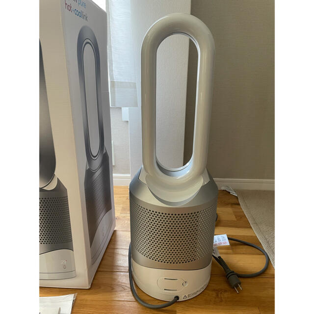 Dyson(ダイソン)のDyson Pure Hot + Cool Link HP03WS製造年2020 スマホ/家電/カメラの生活家電(空気清浄器)の商品写真