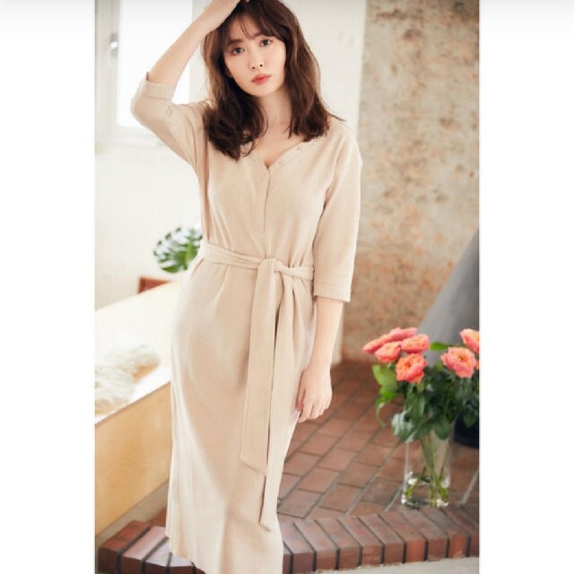 美品 Her lip to V-neck Thermal Midi Dress 1