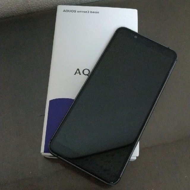 AQUOS(アクオス)の【新品未使用】SIMフリー AQUOS sense3 basic ブラック スマホ/家電/カメラのスマートフォン/携帯電話(スマートフォン本体)の商品写真