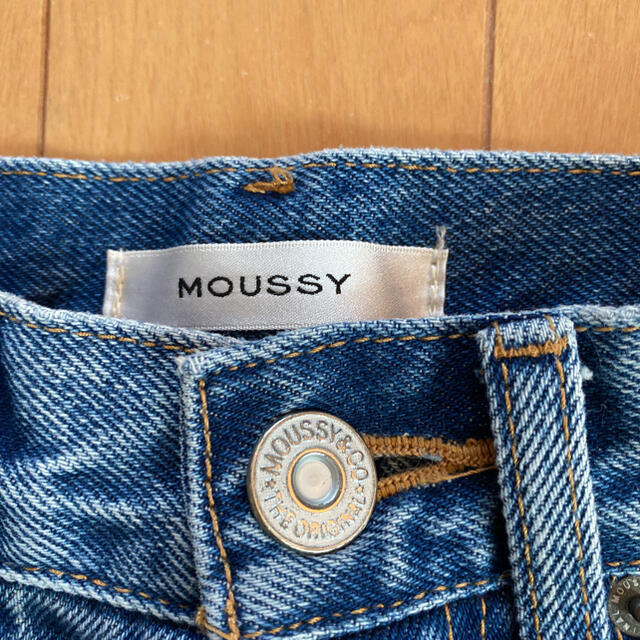 moussy(マウジー)の24インチ！マウジー！ダメージデニム ジーンズ　 レディースのパンツ(デニム/ジーンズ)の商品写真