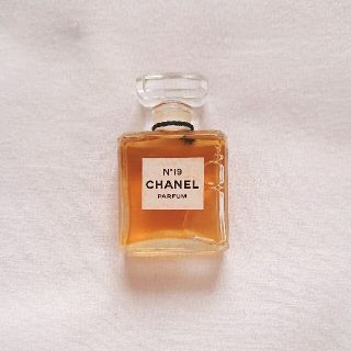 シャネル(CHANEL)の未使用 CHANEL シャネル 香水 no.19 パルファム  7.5ml(香水(女性用))