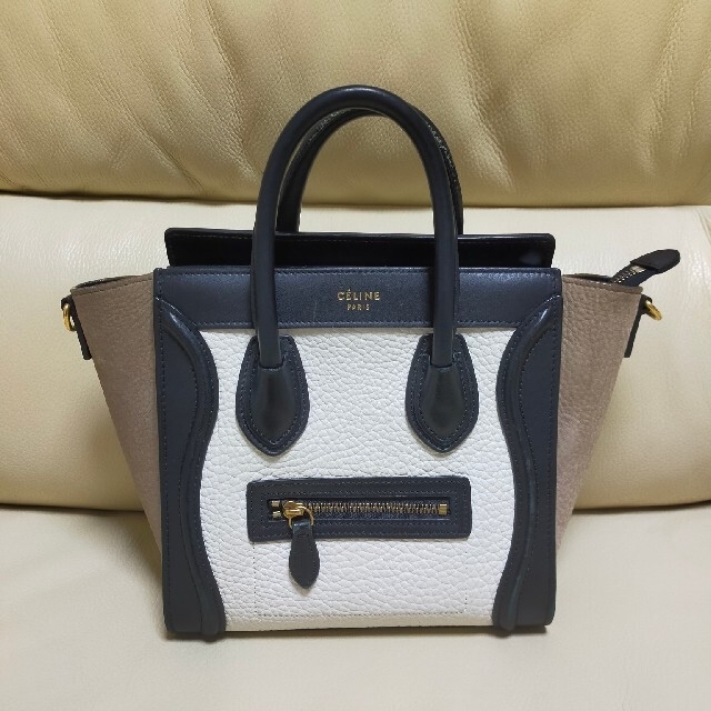 celine(セリーヌ)の【旧ロゴ】セリーヌ　ラゲージ　ナノ　ショッパー レディースのバッグ(ハンドバッグ)の商品写真