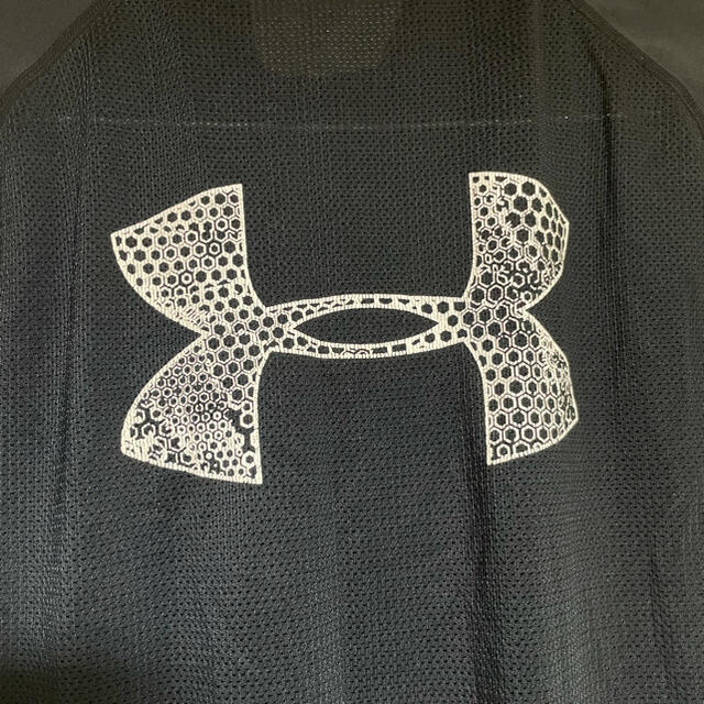 UNDER ARMOUR(アンダーアーマー)のアンダーアーマー アンダーシャツ 半袖 スポーツ/アウトドアのサッカー/フットサル(ウェア)の商品写真