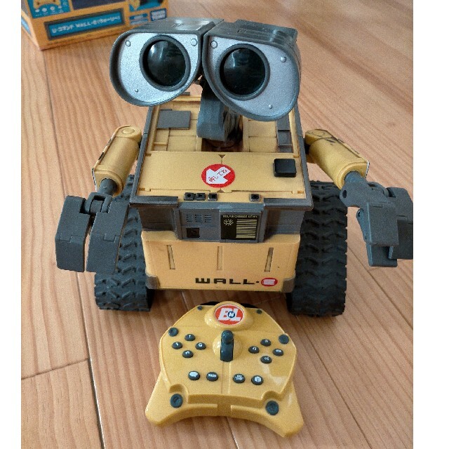 ウォーリー ディズニーピクサー ラジコン フィギュア WALL・E コレクター 1