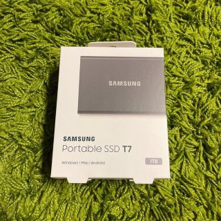 サムスン(SAMSUNG)のSamsung T7 1TB  外付けSSD 高速1,050MB/秒 サムスン (PCパーツ)