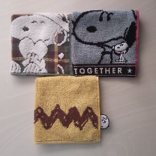 ピーナッツ(PEANUTS)の🉐SNOOPY　タオルハンカチ3P(ハンカチ)