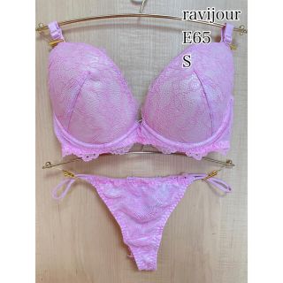 ラヴィジュール(Ravijour)の【ravijour】E65(ブラ&ショーツセット)