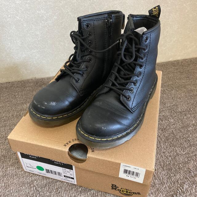 Dr.Martens(ドクターマーチン)のローラさん専用 D r.Martens キッズブーツ UK13 キッズ/ベビー/マタニティのキッズ靴/シューズ(15cm~)(ブーツ)の商品写真